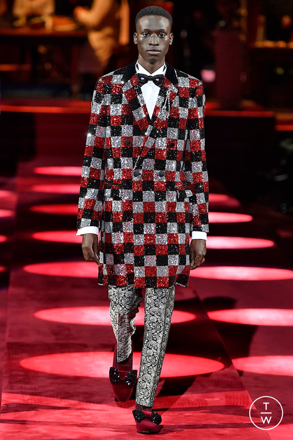 Fashion Week Milan Fall/Winter 2019 look 120 from the Dolce & Gabbana collection 男装