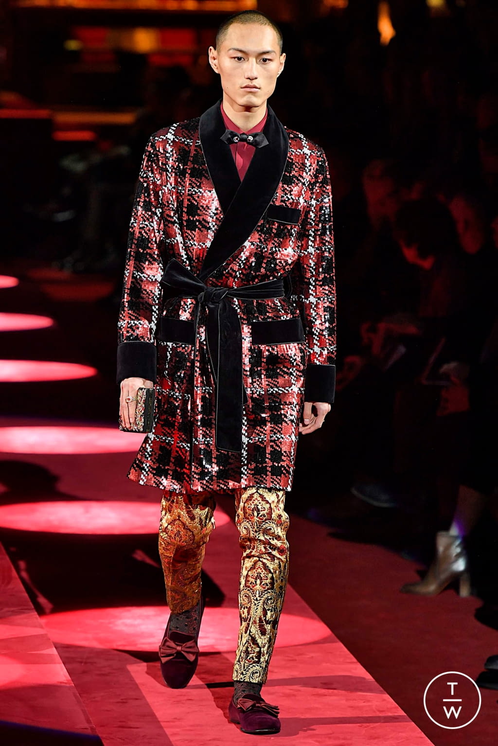 Fashion Week Milan Fall/Winter 2019 look 122 from the Dolce & Gabbana collection 男装