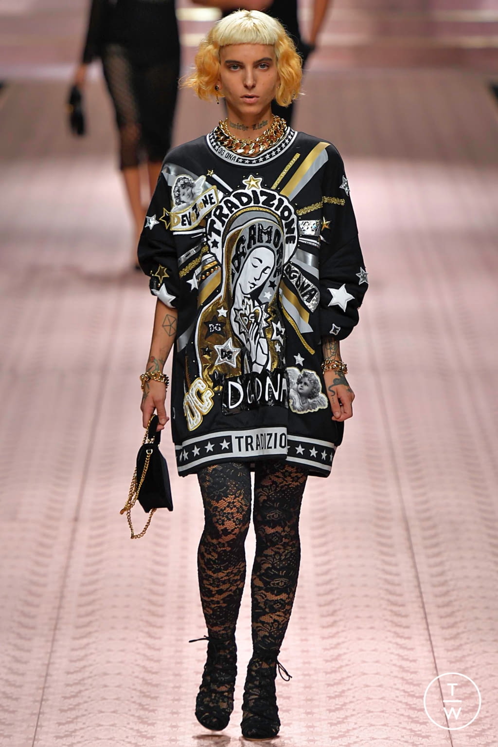 Fashion Week Milan Spring/Summer 2019 look 11 from the Dolce & Gabbana collection womenswear