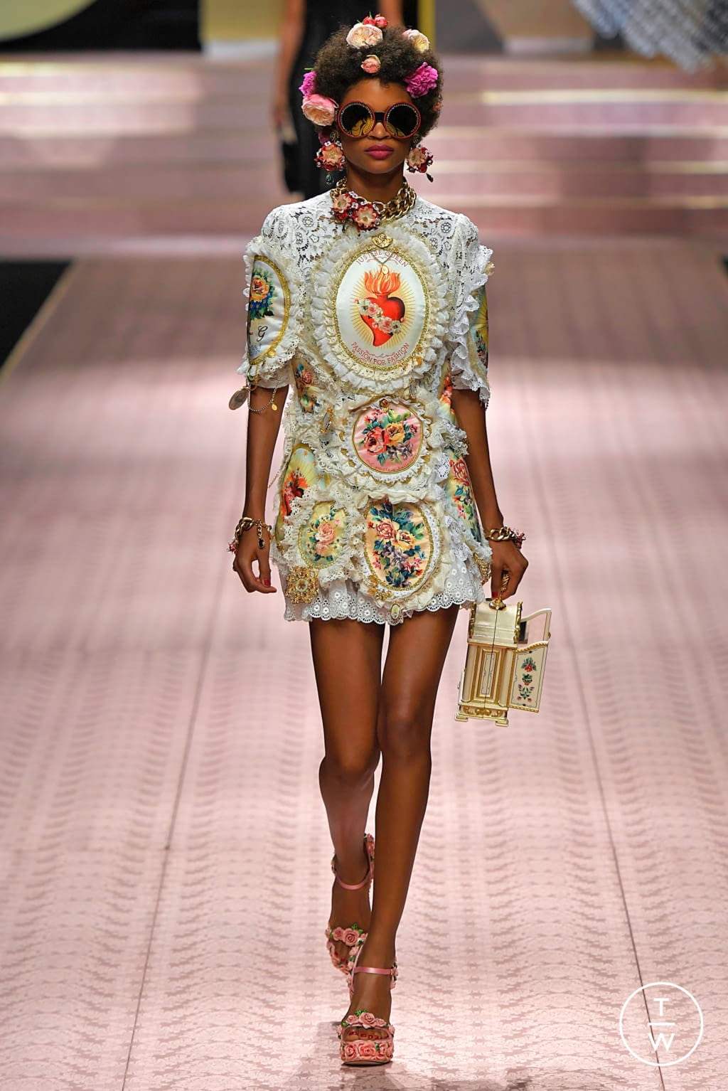 Fashion Week Milan Spring/Summer 2019 look 12 from the Dolce & Gabbana collection 女装