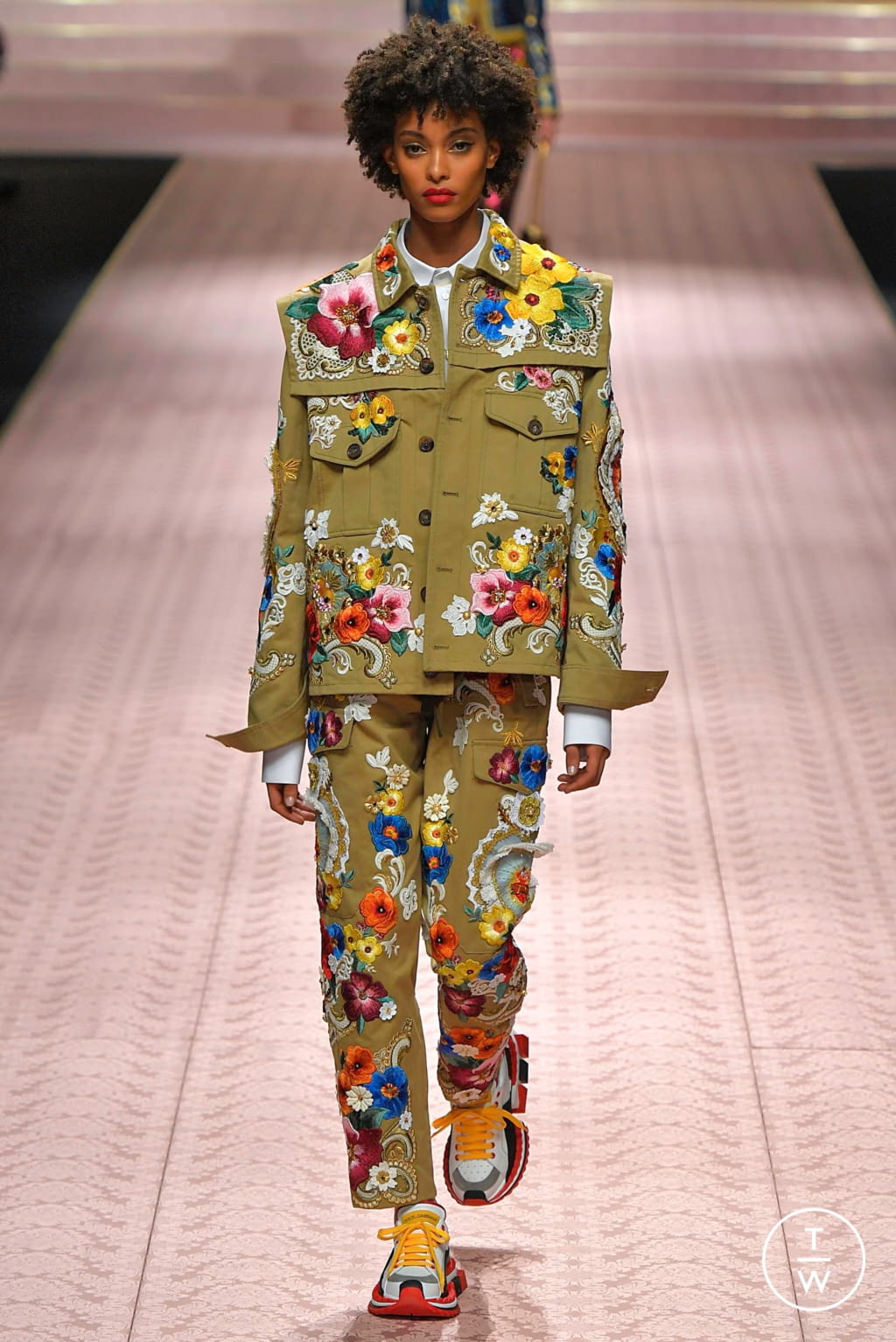 Fashion Week Milan Spring/Summer 2019 look 39 from the Dolce & Gabbana collection 女装