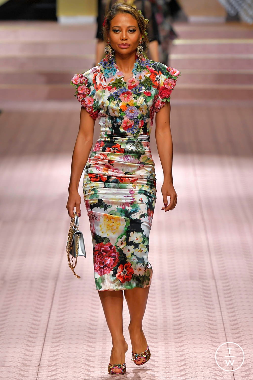 Fashion Week Milan Spring/Summer 2019 look 43 from the Dolce & Gabbana collection womenswear