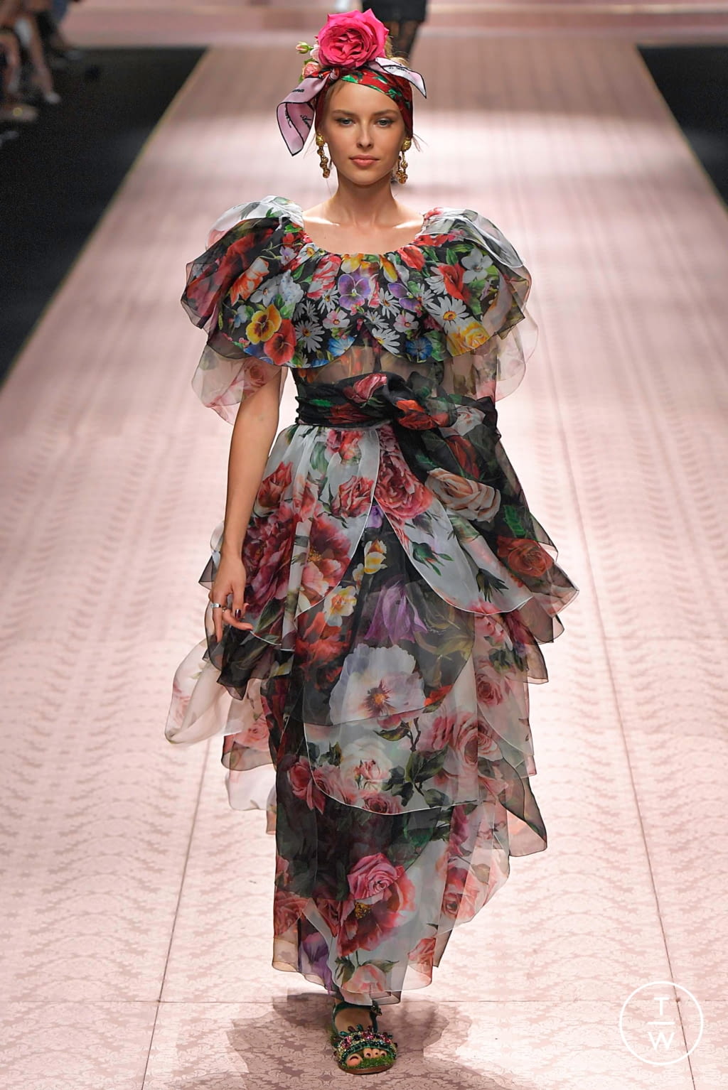 Fashion Week Milan Spring/Summer 2019 look 45 de la collection Dolce & Gabbana womenswear