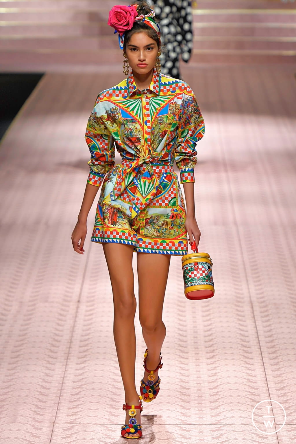Fashion Week Milan Spring/Summer 2019 look 49 from the Dolce & Gabbana collection 女装