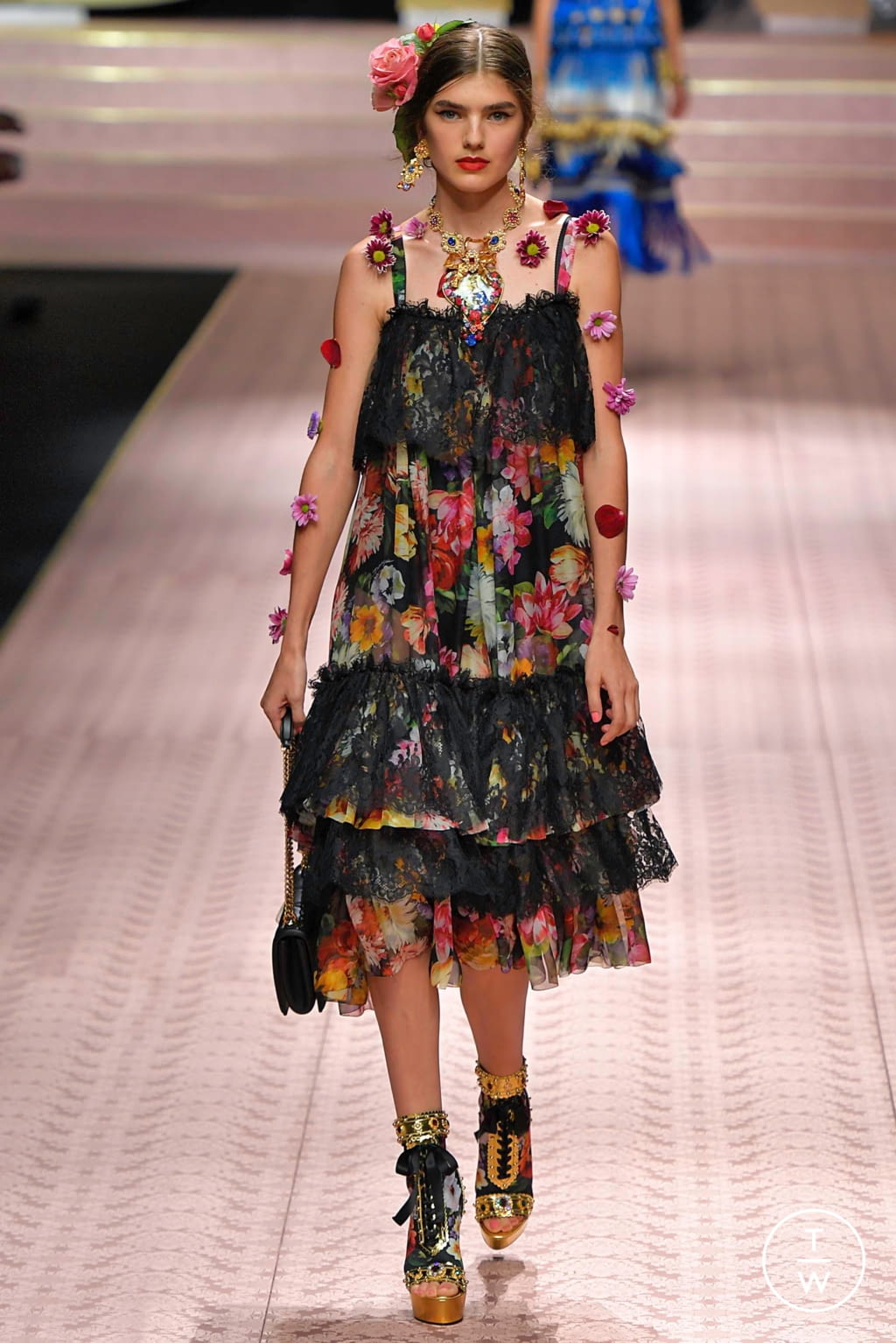 Fashion Week Milan Spring/Summer 2019 look 65 de la collection Dolce & Gabbana womenswear