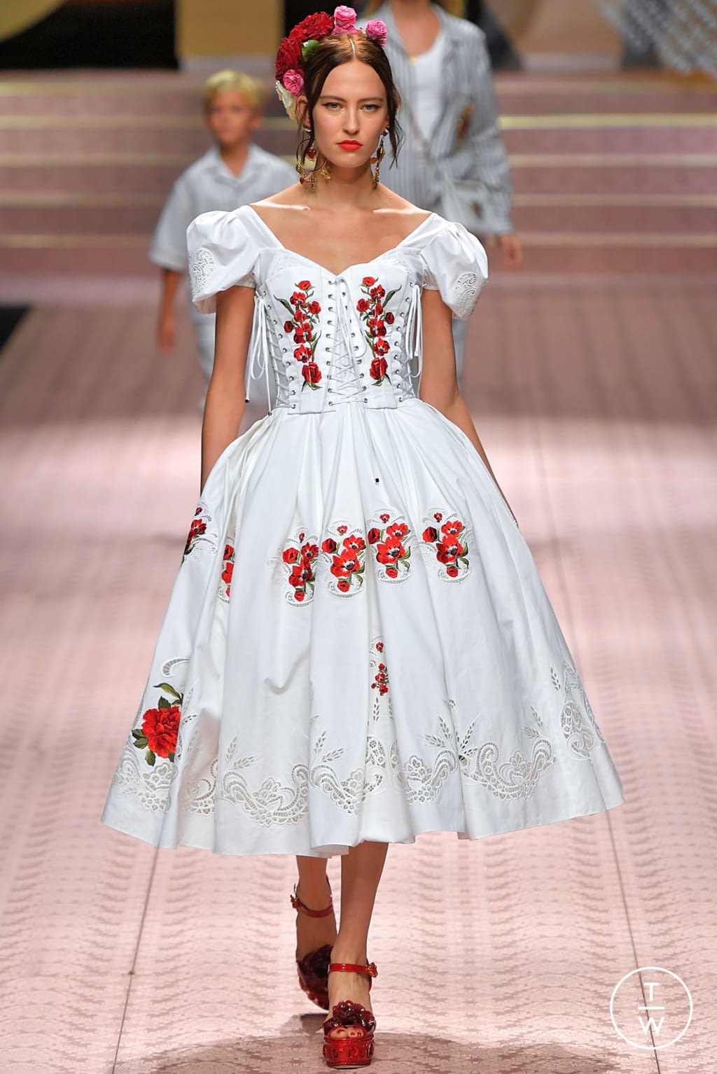 Fashion Week Milan Spring/Summer 2019 look 87 from the Dolce & Gabbana collection womenswear