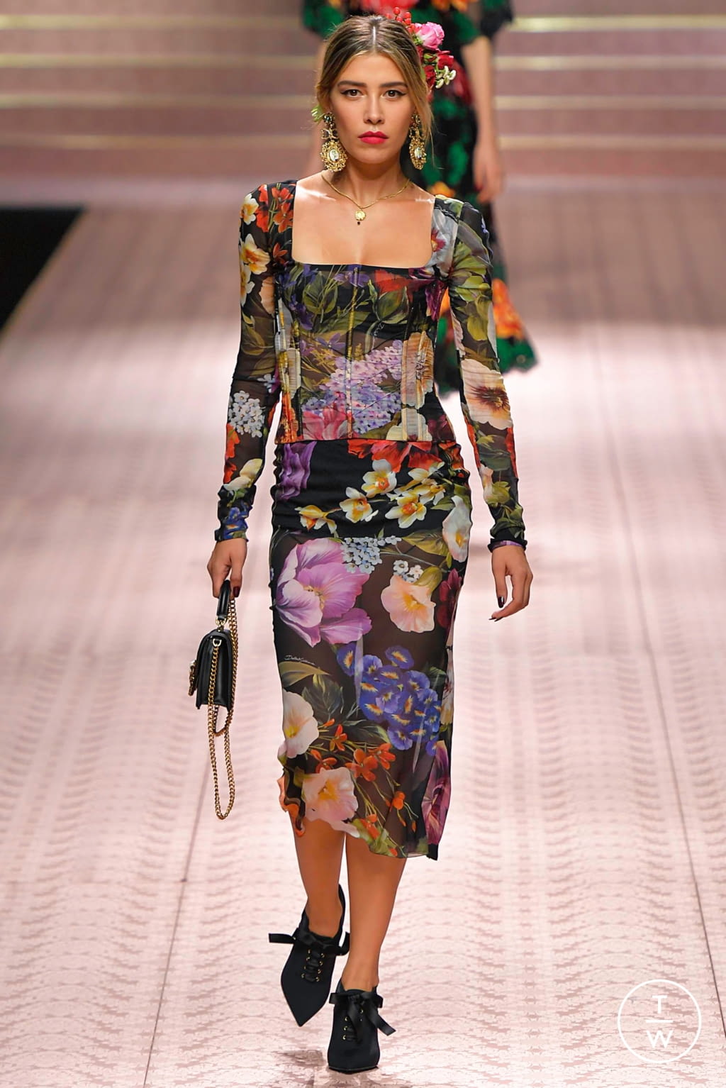 Fashion Week Milan Spring/Summer 2019 look 116 from the Dolce & Gabbana collection womenswear