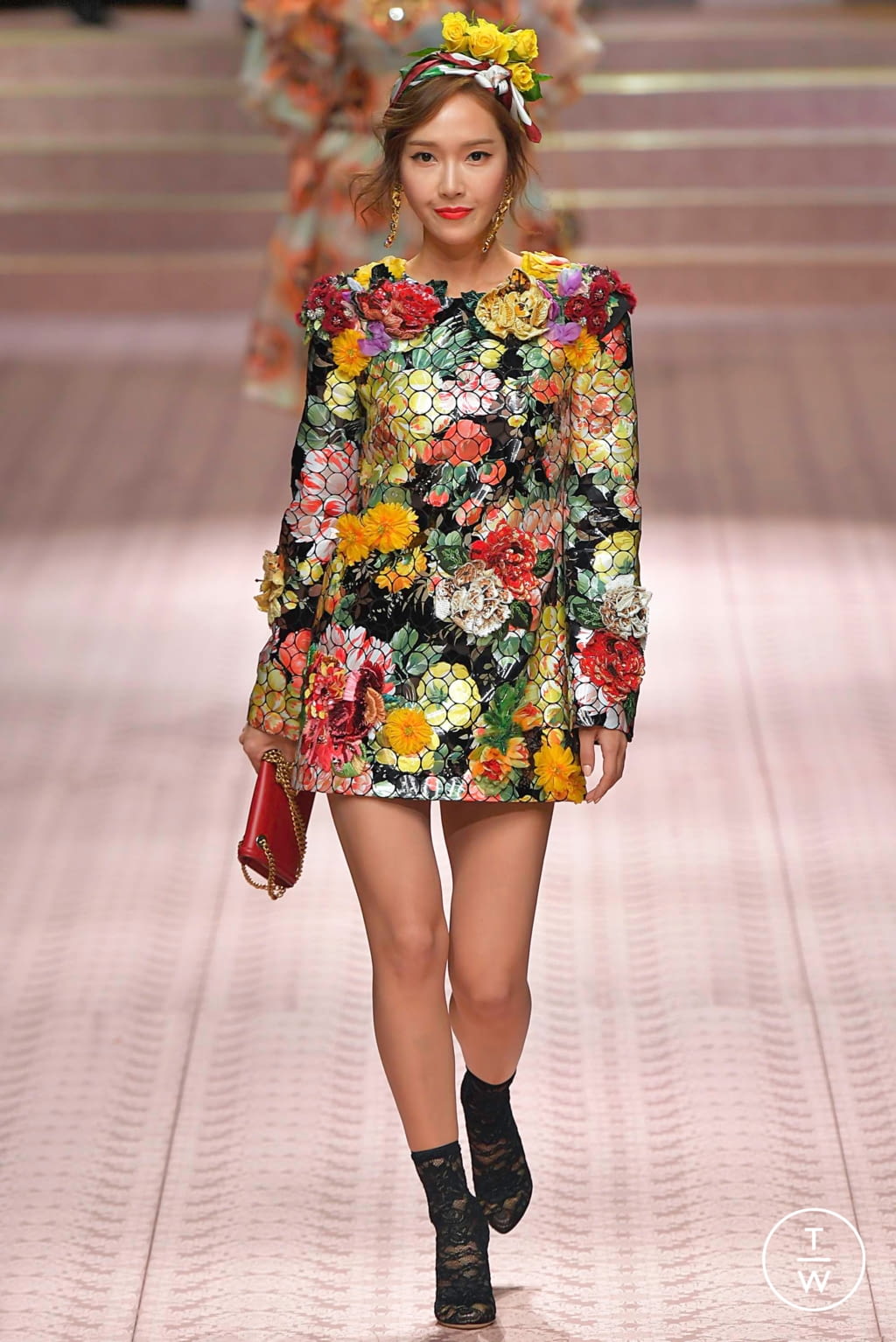 Fashion Week Milan Spring/Summer 2019 look 121 from the Dolce & Gabbana collection womenswear