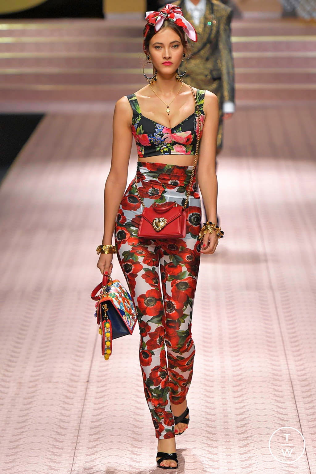 Fashion Week Milan Spring/Summer 2019 look 126 from the Dolce & Gabbana collection womenswear