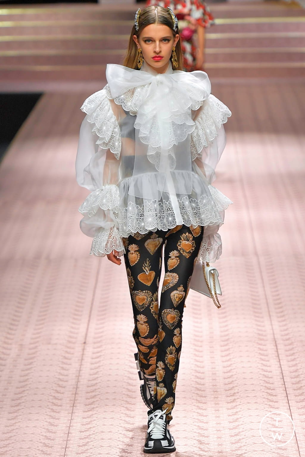 Fashion Week Milan Spring/Summer 2019 look 149 de la collection Dolce & Gabbana womenswear