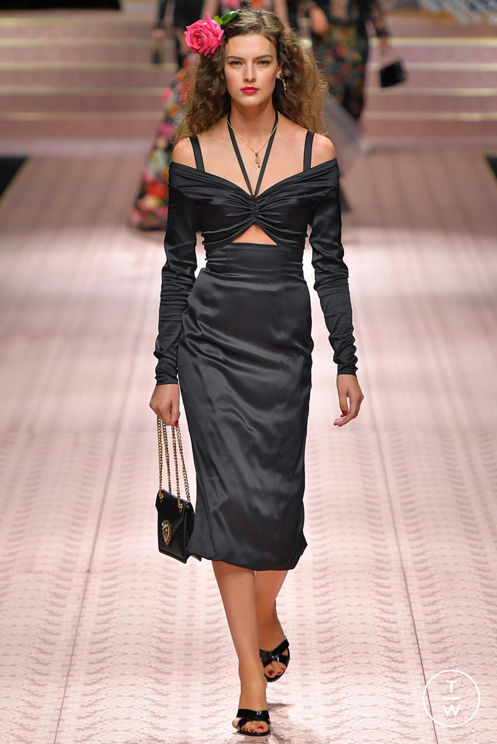 Fashion Week Milan Spring/Summer 2019 look 156 de la collection Dolce & Gabbana womenswear
