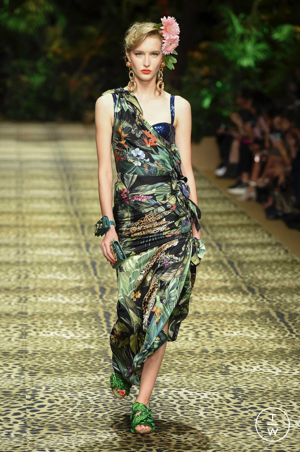 Fashion Week Milan Spring/Summer 2020 look 123 from the Dolce & Gabbana collection womenswear