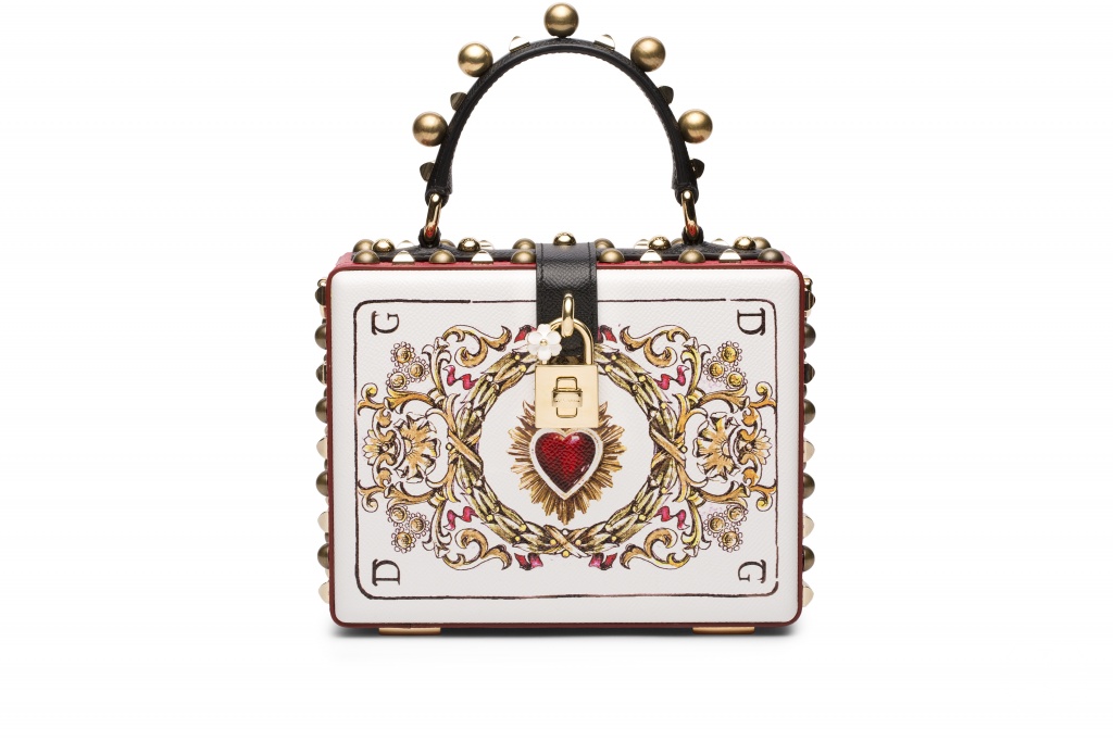 Fashion Week Milan Spring/Summer 2018 look 14 from the Dolce & Gabbana collection womenswear accessories