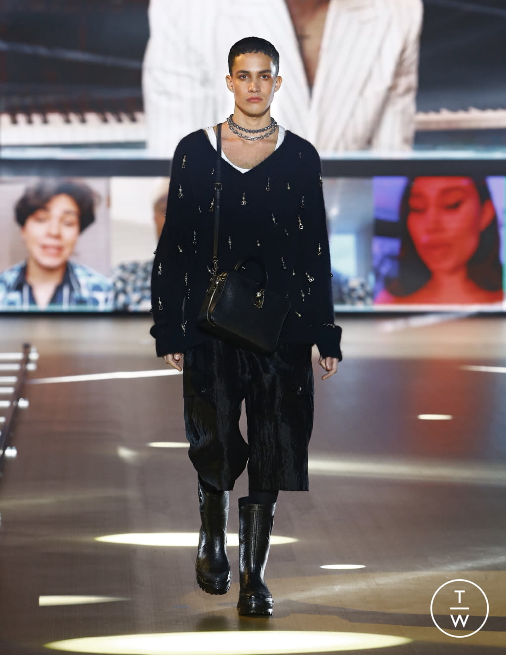 Fashion Week Milan Fall/Winter 2021 look 108 from the Dolce & Gabbana collection 男装