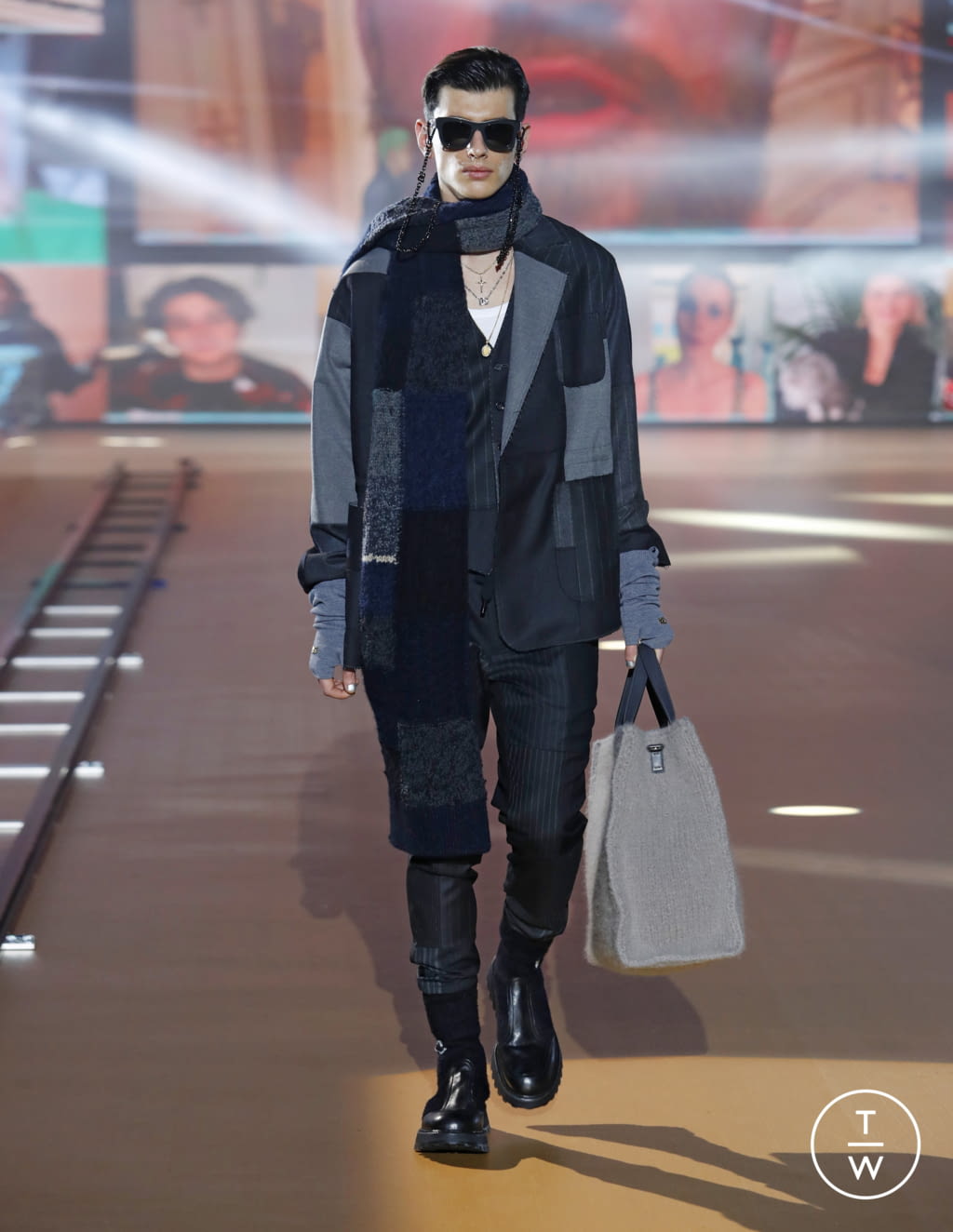 Fashion Week Milan Fall/Winter 2021 look 12 from the Dolce & Gabbana collection menswear