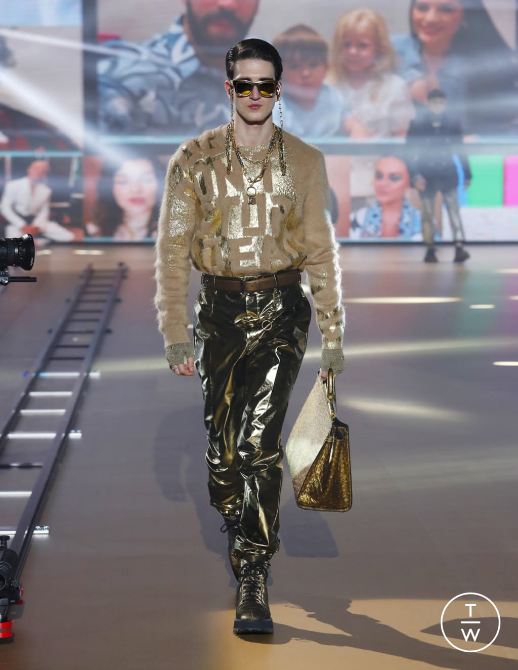 Fashion Week Milan Fall/Winter 2021 look 14 from the Dolce & Gabbana collection menswear