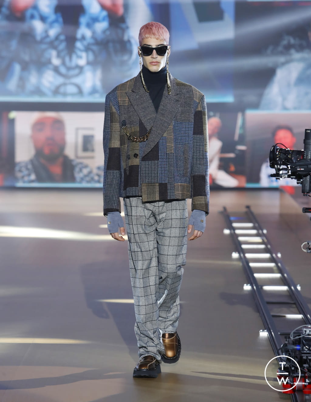 Fashion Week Milan Fall/Winter 2021 look 17 from the Dolce & Gabbana collection menswear