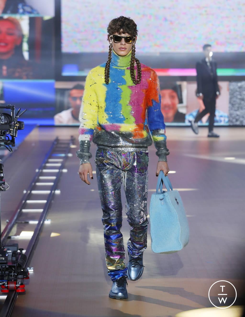 Fashion Week Milan Fall/Winter 2021 look 4 from the Dolce & Gabbana collection menswear