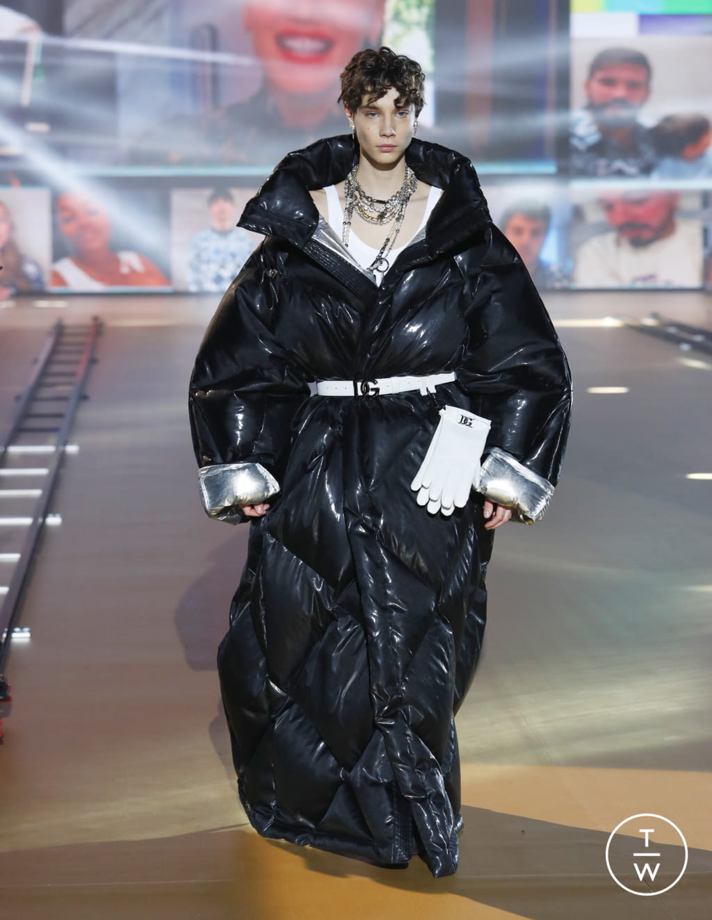 Fashion Week Milan Fall/Winter 2021 look 49 de la collection Dolce & Gabbana menswear
