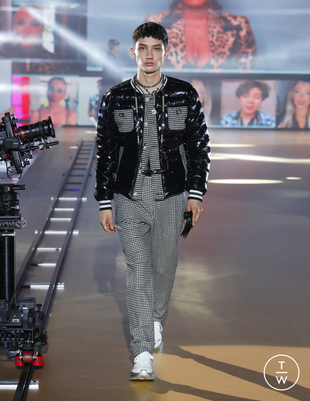 Fashion Week Milan Fall/Winter 2021 look 51 from the Dolce & Gabbana collection menswear