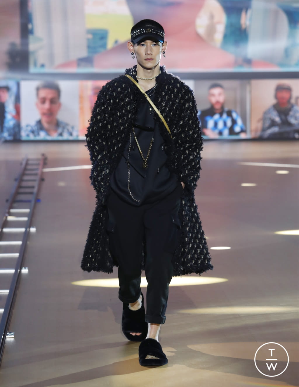 Fashion Week Milan Fall/Winter 2021 look 57 from the Dolce & Gabbana collection menswear