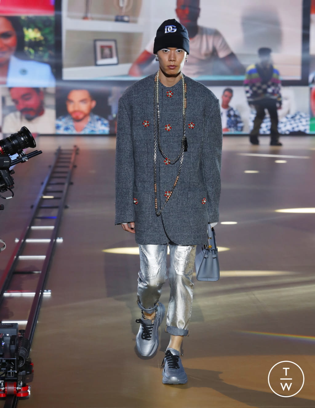 Fashion Week Milan Fall/Winter 2021 look 65 from the Dolce & Gabbana collection menswear