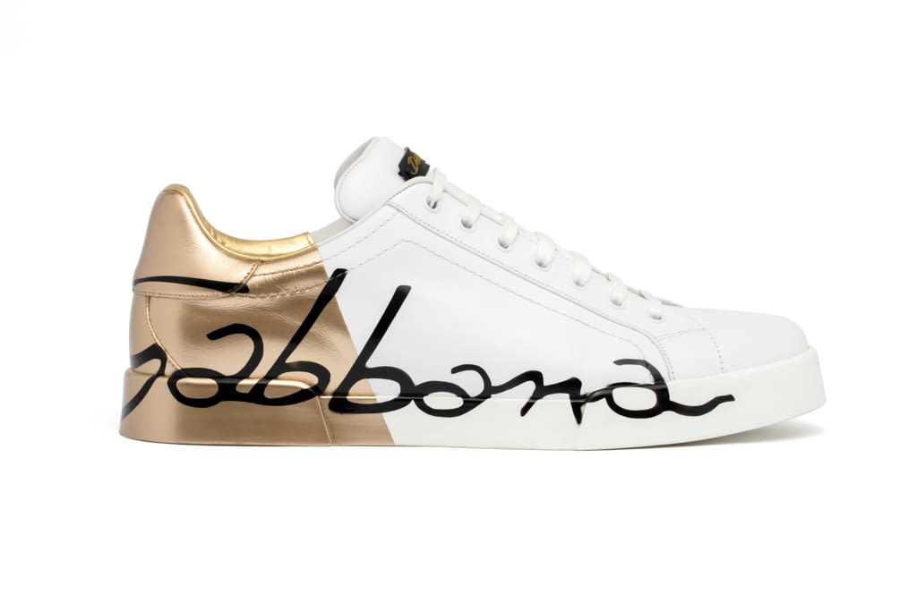 Fashion Week Milan Fall/Winter 2017 look 5 from the Dolce & Gabbana collection menswear accessories