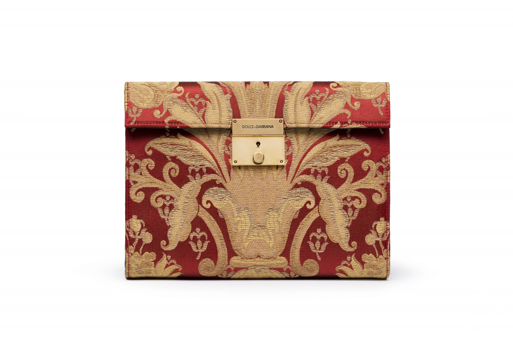 Fashion Week Milan Fall/Winter 2018 look 2 from the Dolce & Gabbana collection menswear accessories