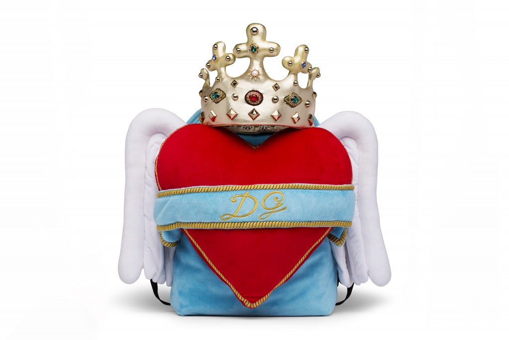 Fashion Week Milan Fall/Winter 2018 look 3 from the Dolce & Gabbana collection menswear accessories