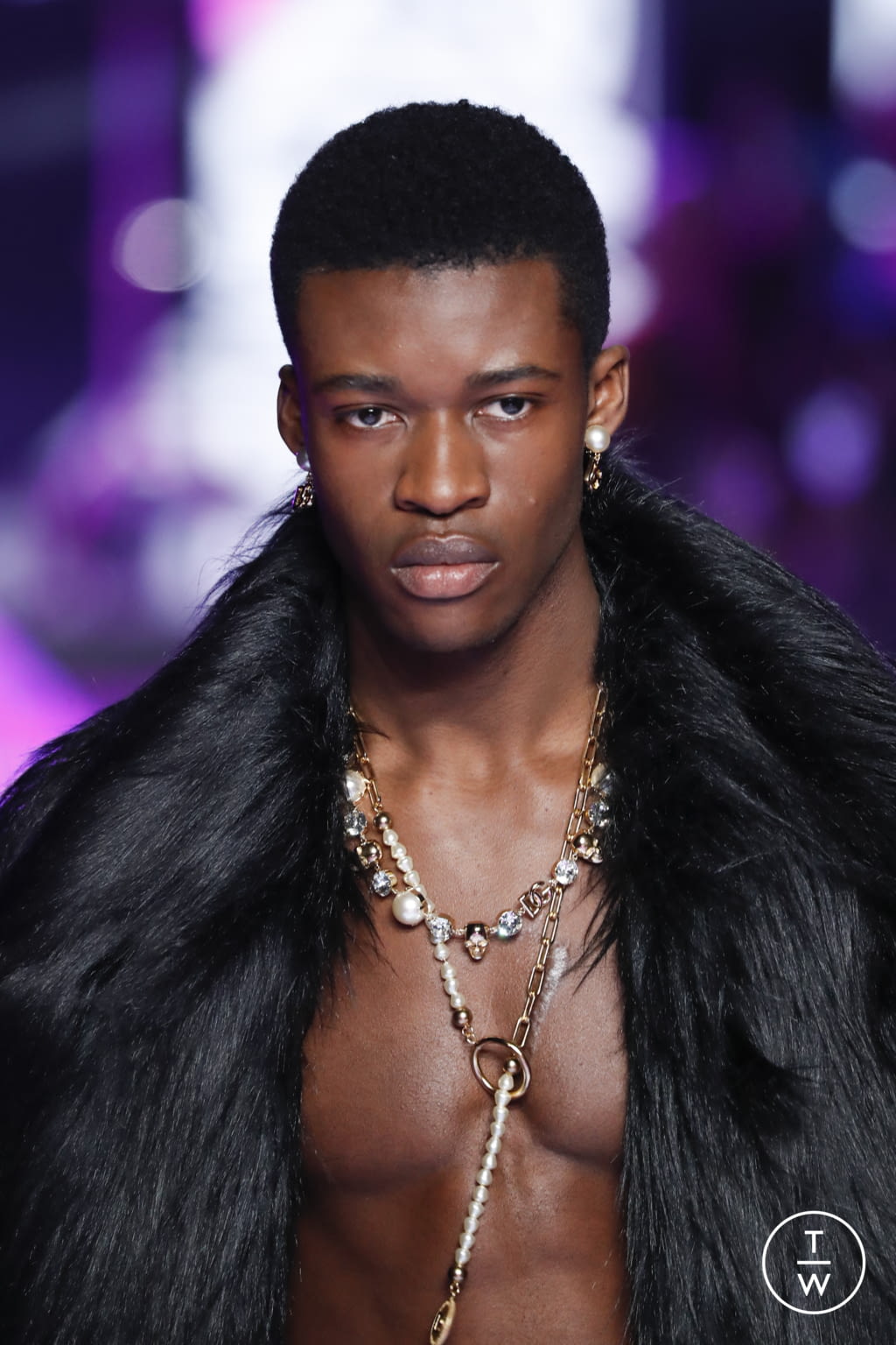 Fashion Week Milan Fall/Winter 2022 look 27 from the Dolce & Gabbana collection 男装配饰