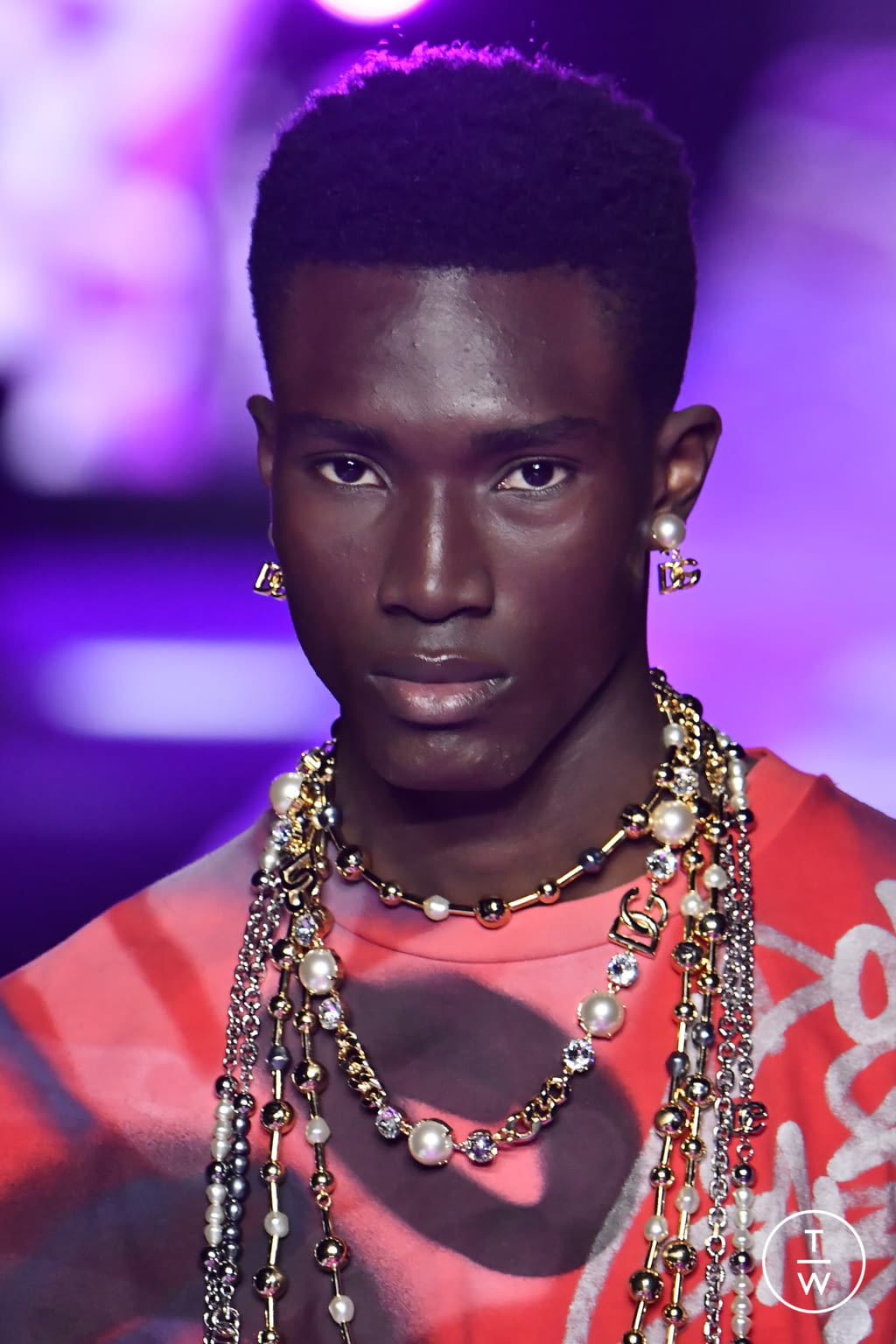 Fashion Week Milan Fall/Winter 2022 look 26 from the Dolce & Gabbana collection menswear accessories