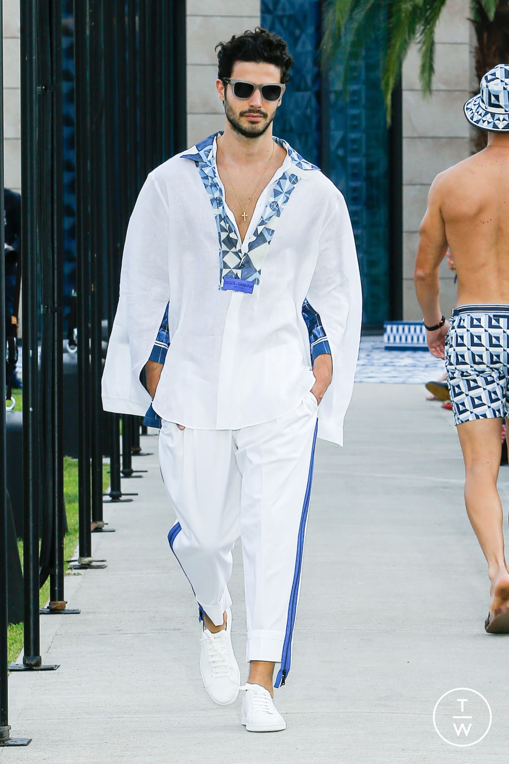 Fashion Week Milan Spring/Summer 2021 look 103 from the Dolce & Gabbana collection menswear