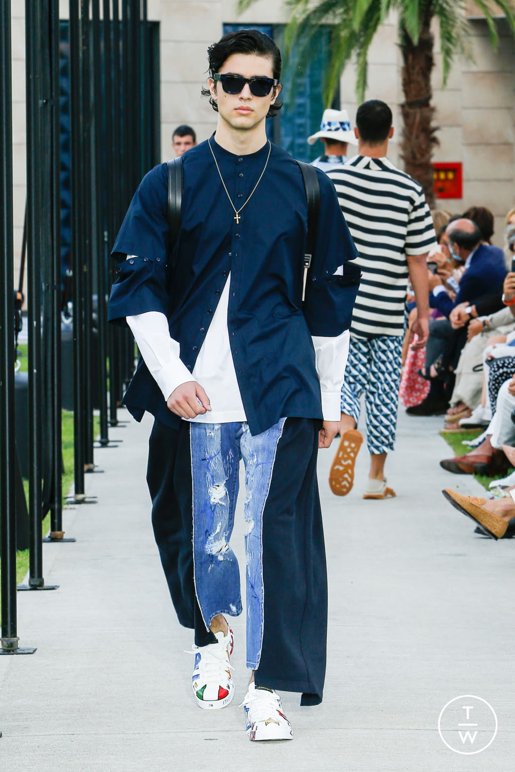 Fashion Week Milan Spring/Summer 2021 look 32 de la collection Dolce & Gabbana menswear