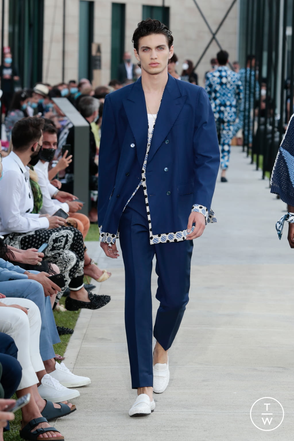 Fashion Week Milan Spring/Summer 2021 look 59 from the Dolce & Gabbana collection menswear
