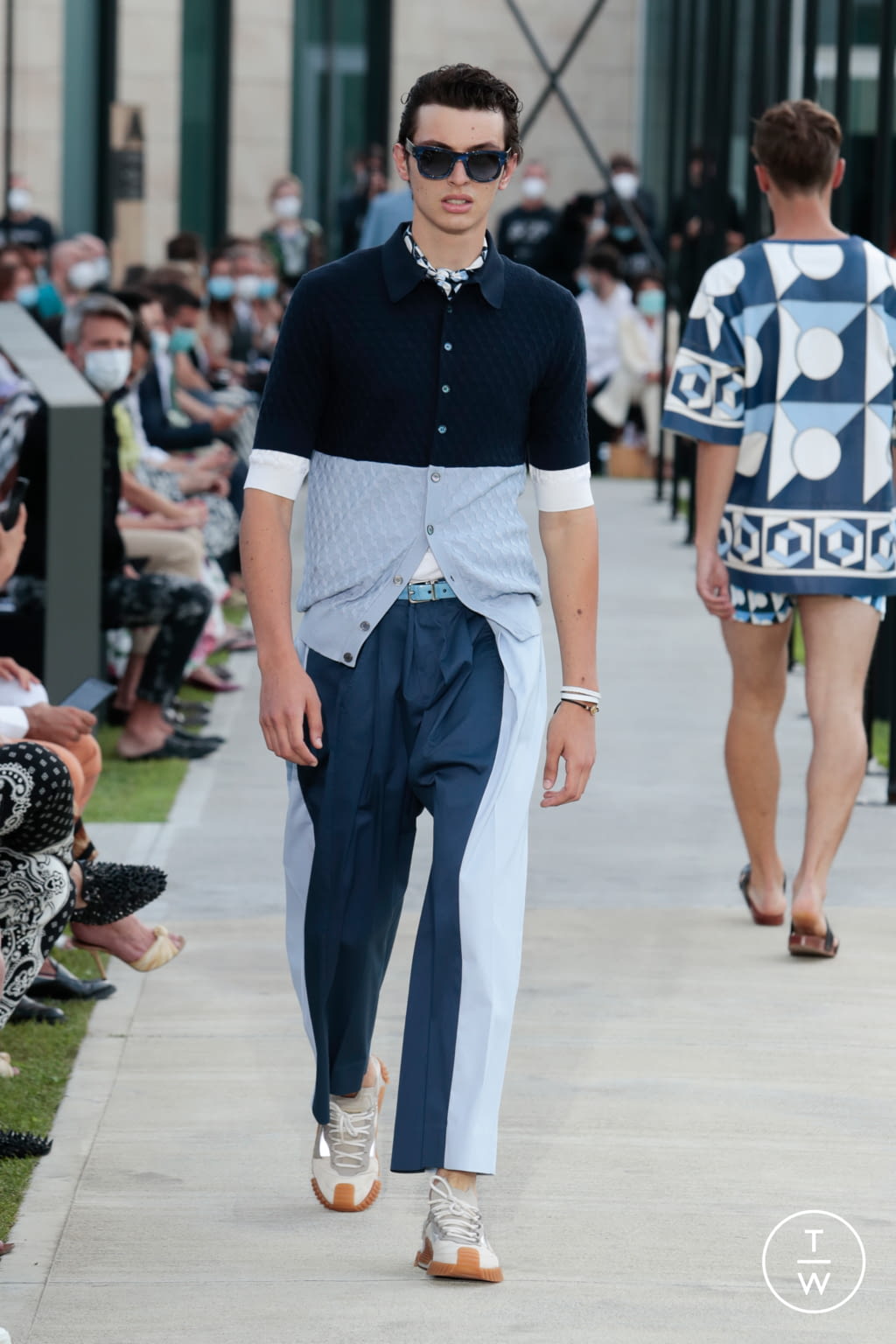 Fashion Week Milan Spring/Summer 2021 look 70 from the Dolce & Gabbana collection 男装