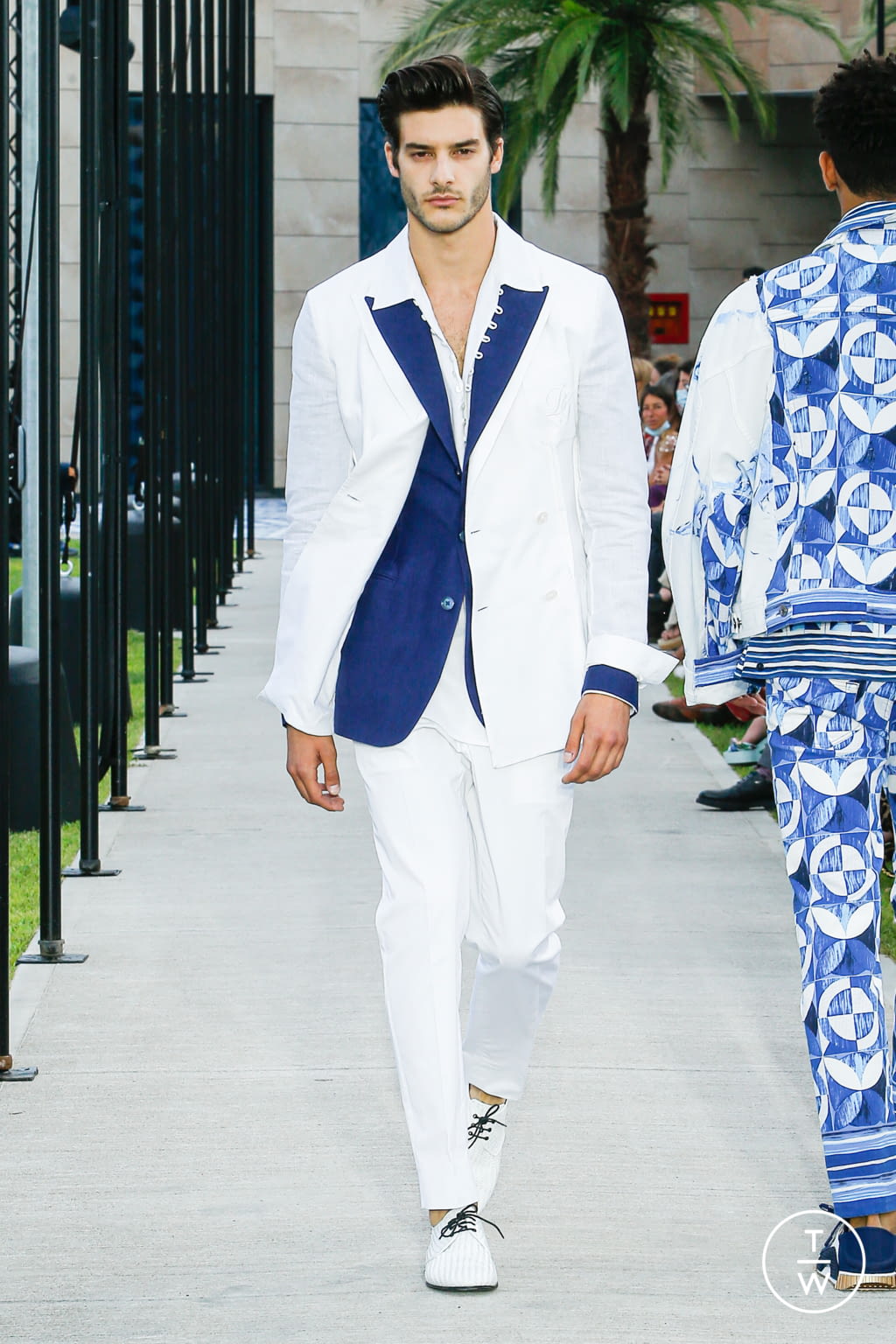 Fashion Week Milan Spring/Summer 2021 look 99 from the Dolce & Gabbana collection menswear