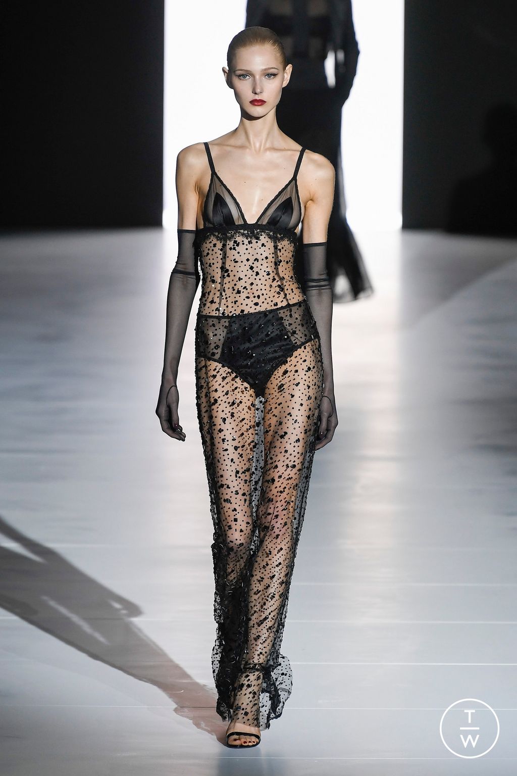 Fashion Week Milan Fall/Winter 2023 look 6 de la collection Dolce & Gabbana womenswear