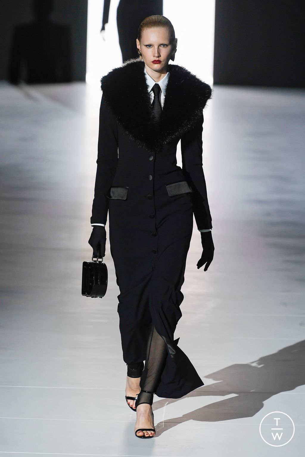 Fashion Week Milan Fall/Winter 2023 look 11 from the Dolce & Gabbana collection womenswear