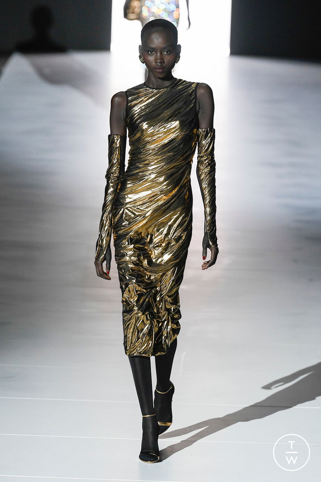 Fashion Week Milan Fall/Winter 2023 look 21 from the Dolce & Gabbana collection womenswear