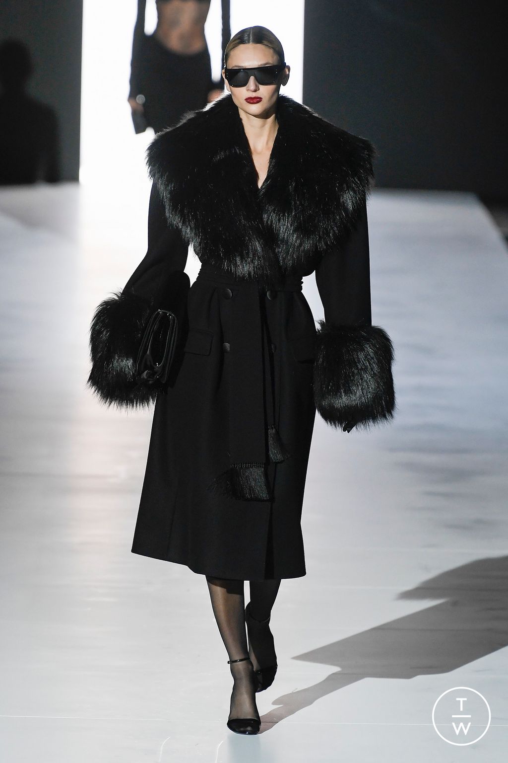 Fashion Week Milan Fall/Winter 2023 look 29 from the Dolce & Gabbana collection womenswear
