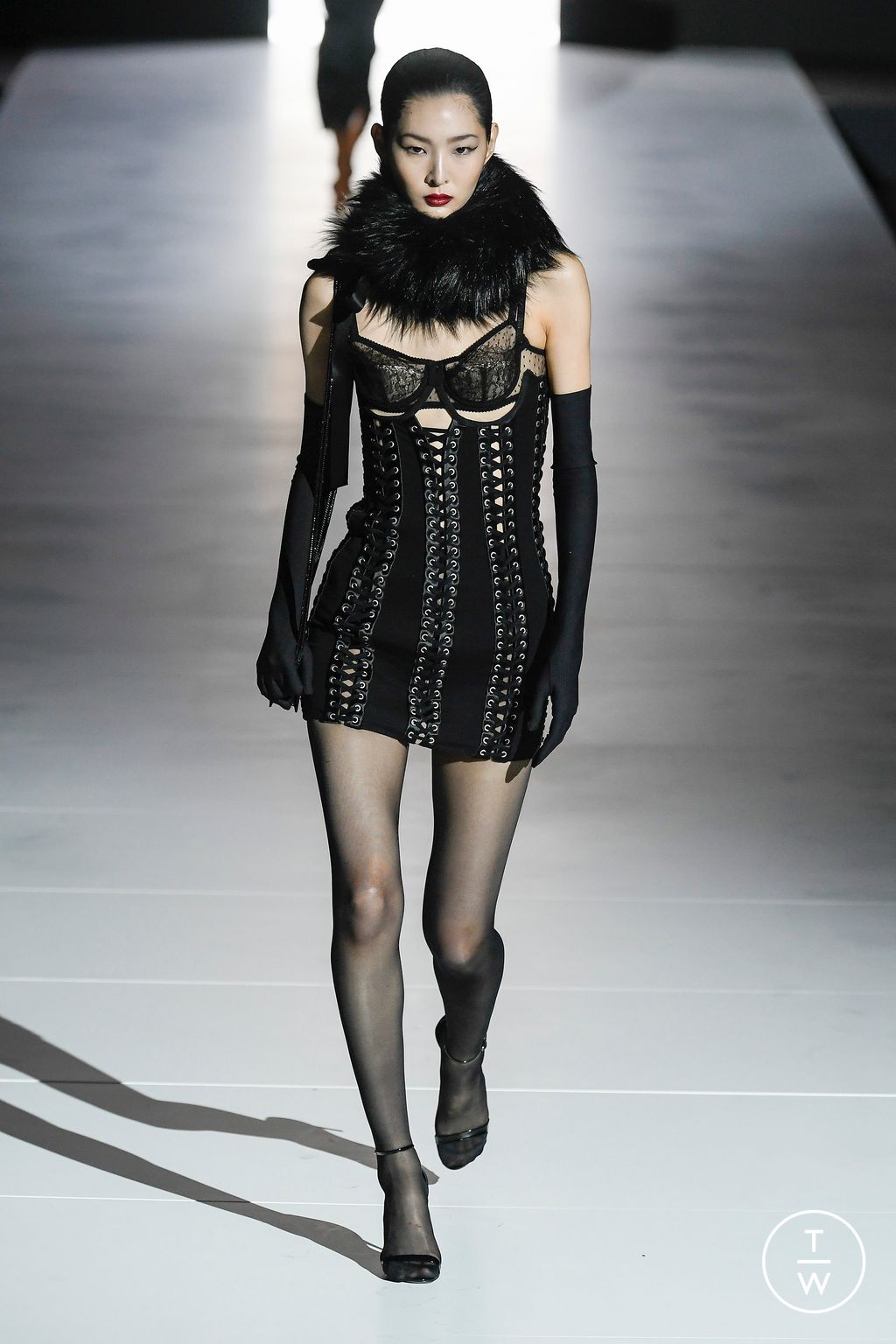 Fashion Week Milan Fall/Winter 2023 look 34 from the Dolce & Gabbana collection womenswear
