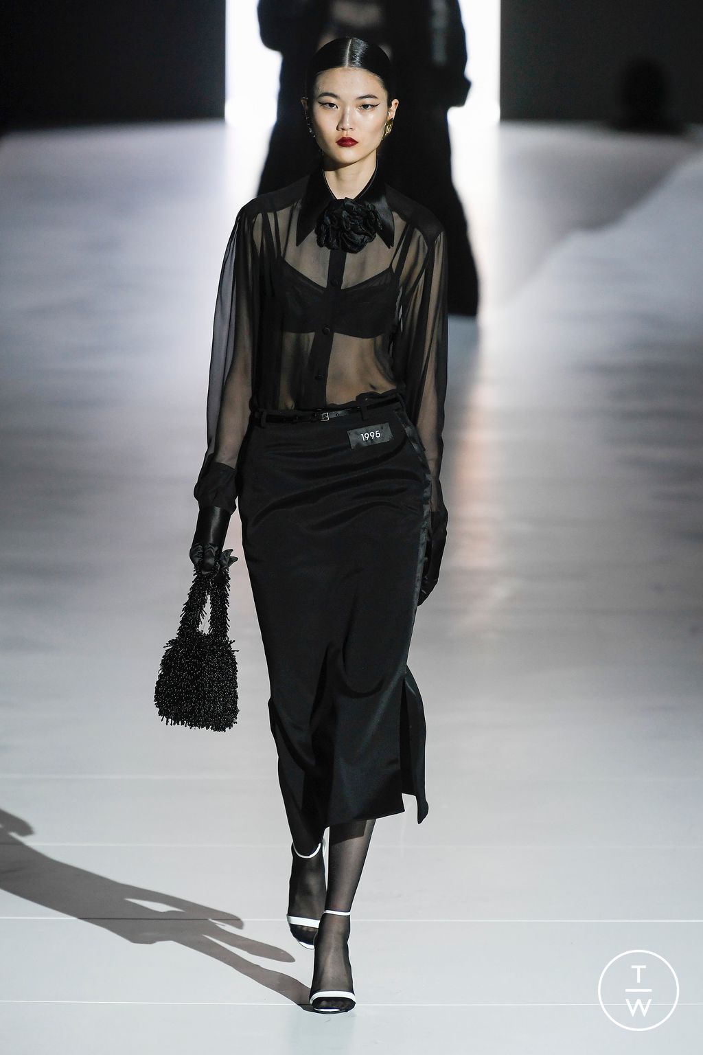 Fashion Week Milan Fall/Winter 2023 look 38 from the Dolce & Gabbana collection womenswear