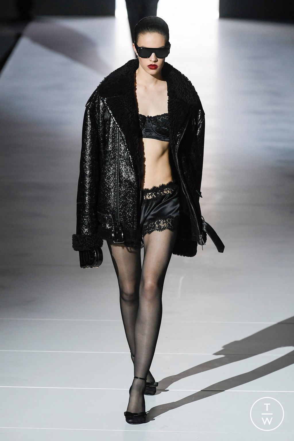 Fashion Week Milan Fall/Winter 2023 look 41 from the Dolce & Gabbana collection womenswear