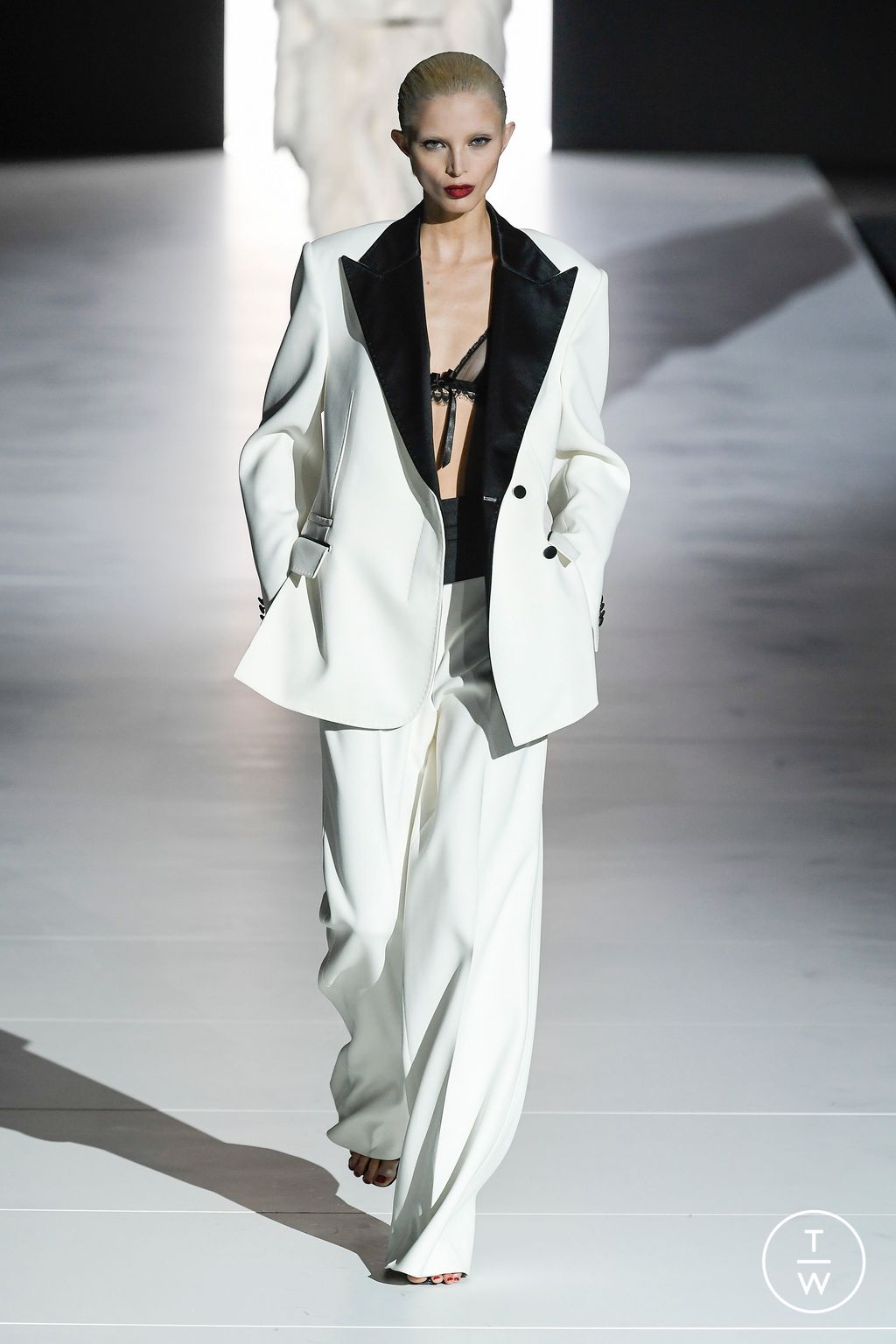 Fashion Week Milan Fall/Winter 2023 look 46 de la collection Dolce & Gabbana womenswear