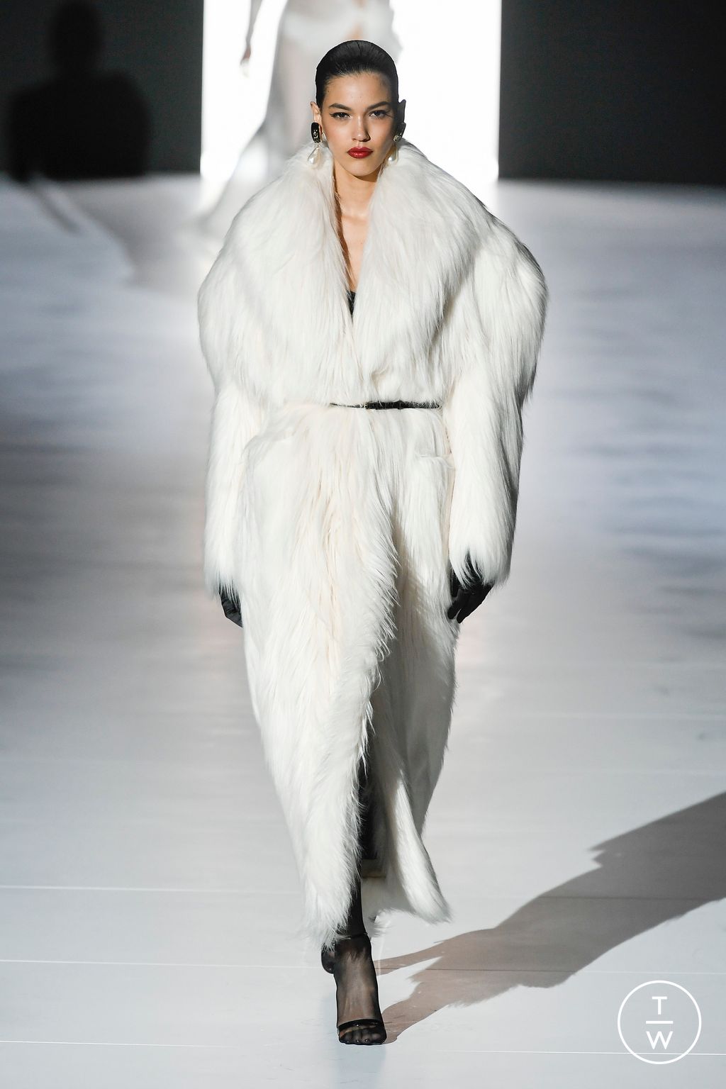 Fashion Week Milan Fall/Winter 2023 look 47 from the Dolce & Gabbana collection womenswear