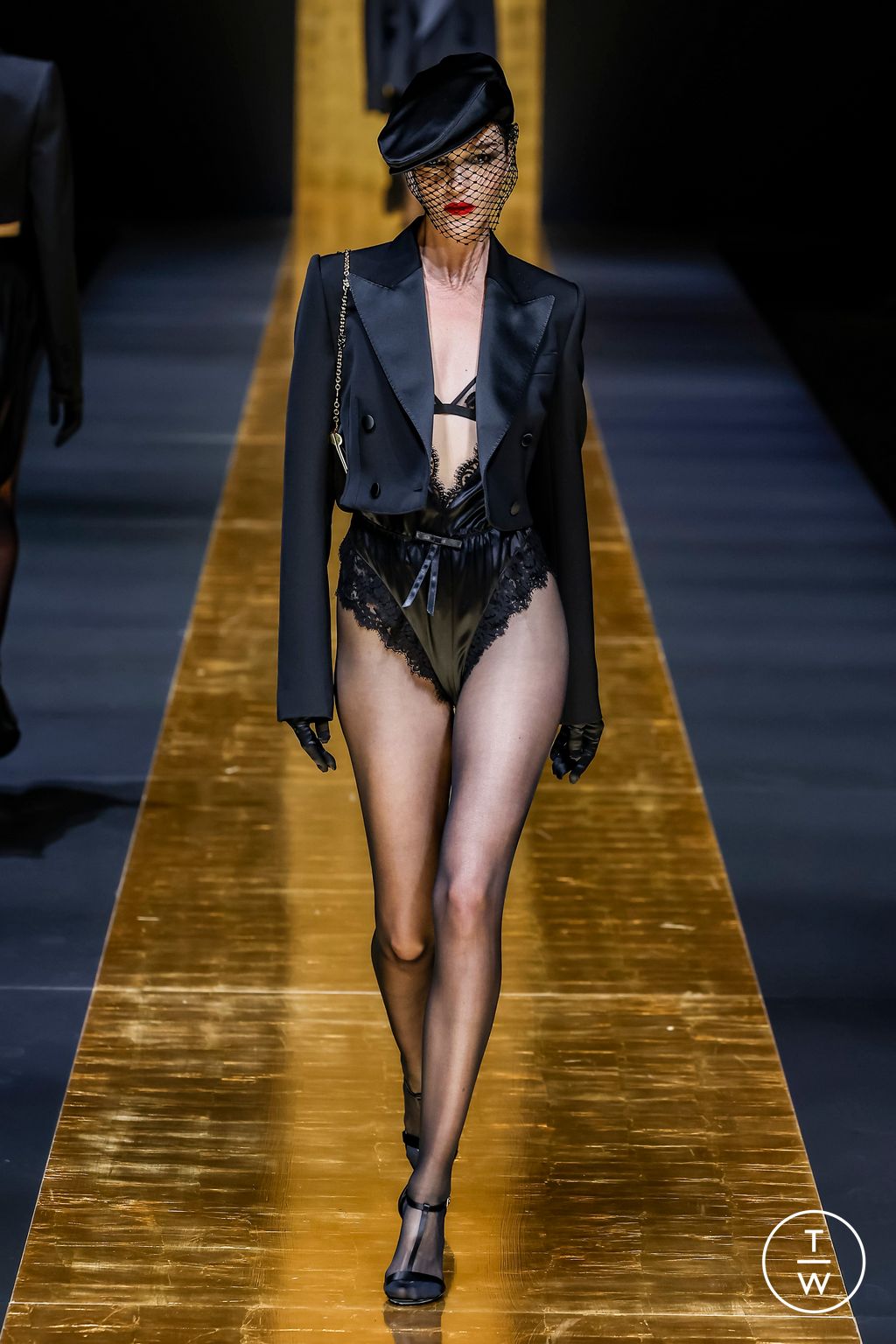 Fashion Week Milan Fall/Winter 2024 look 2 de la collection Dolce & Gabbana womenswear
