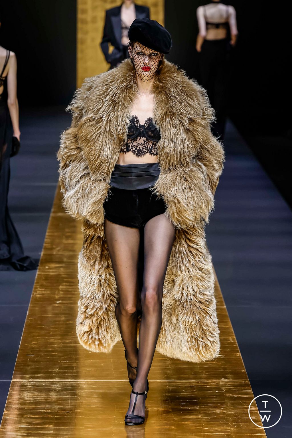 Fashion Week Milan Fall/Winter 2024 look 10 from the Dolce & Gabbana collection 女装