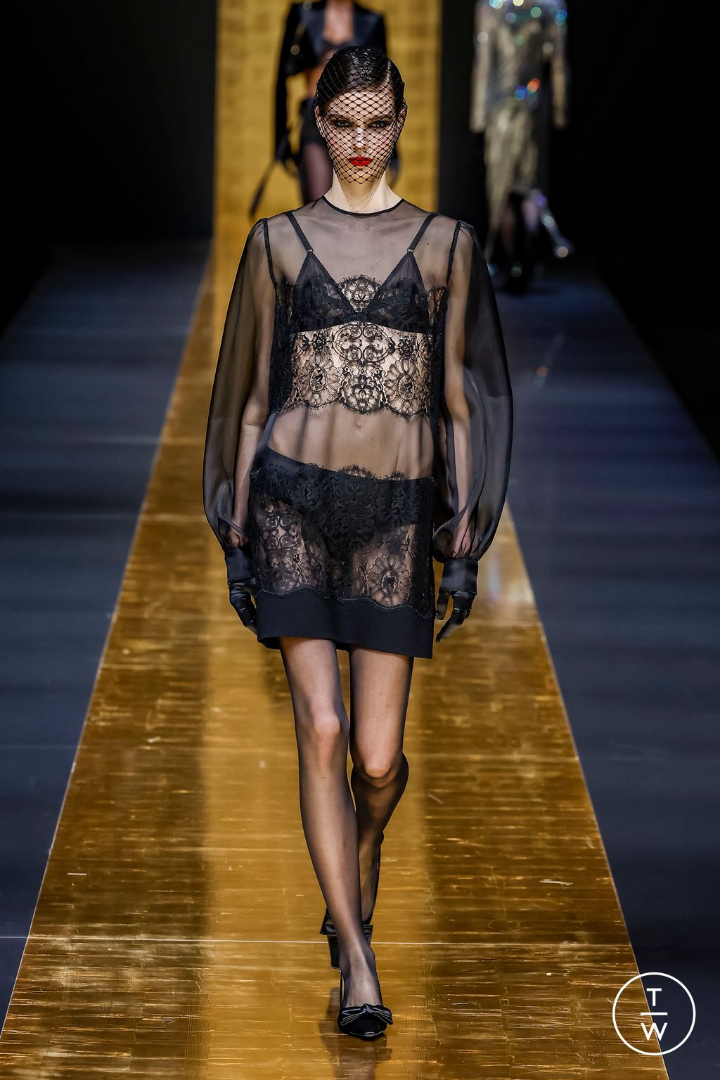 Fashion Week Milan Fall/Winter 2024 look 16 from the Dolce & Gabbana collection womenswear