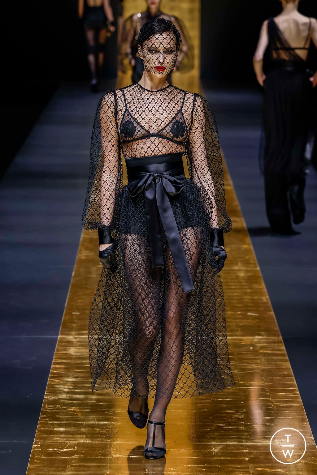 Fashion Week Milan Fall/Winter 2024 look 39 from the Dolce & Gabbana collection 女装