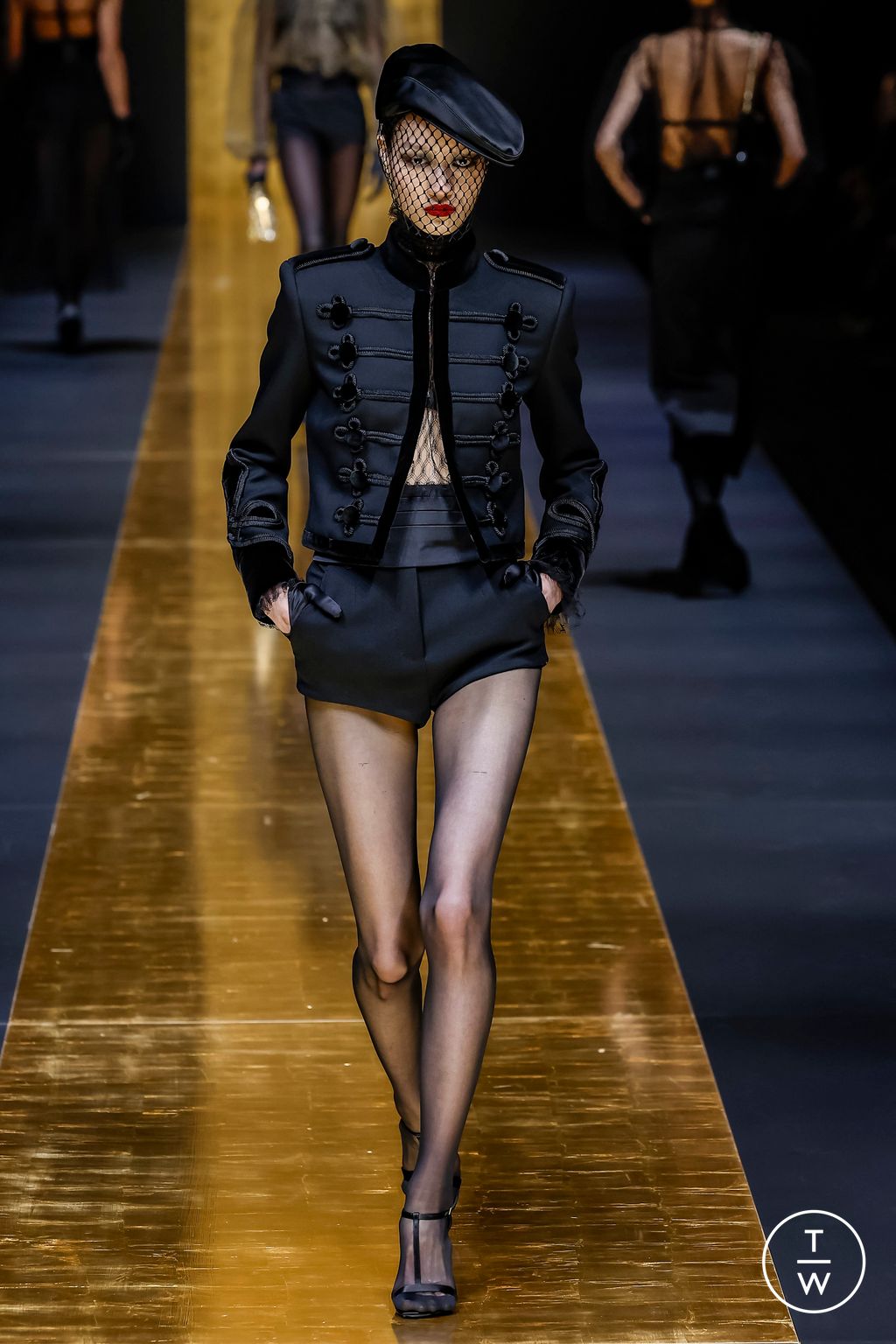 Fashion Week Milan Fall/Winter 2024 look 41 from the Dolce & Gabbana collection womenswear